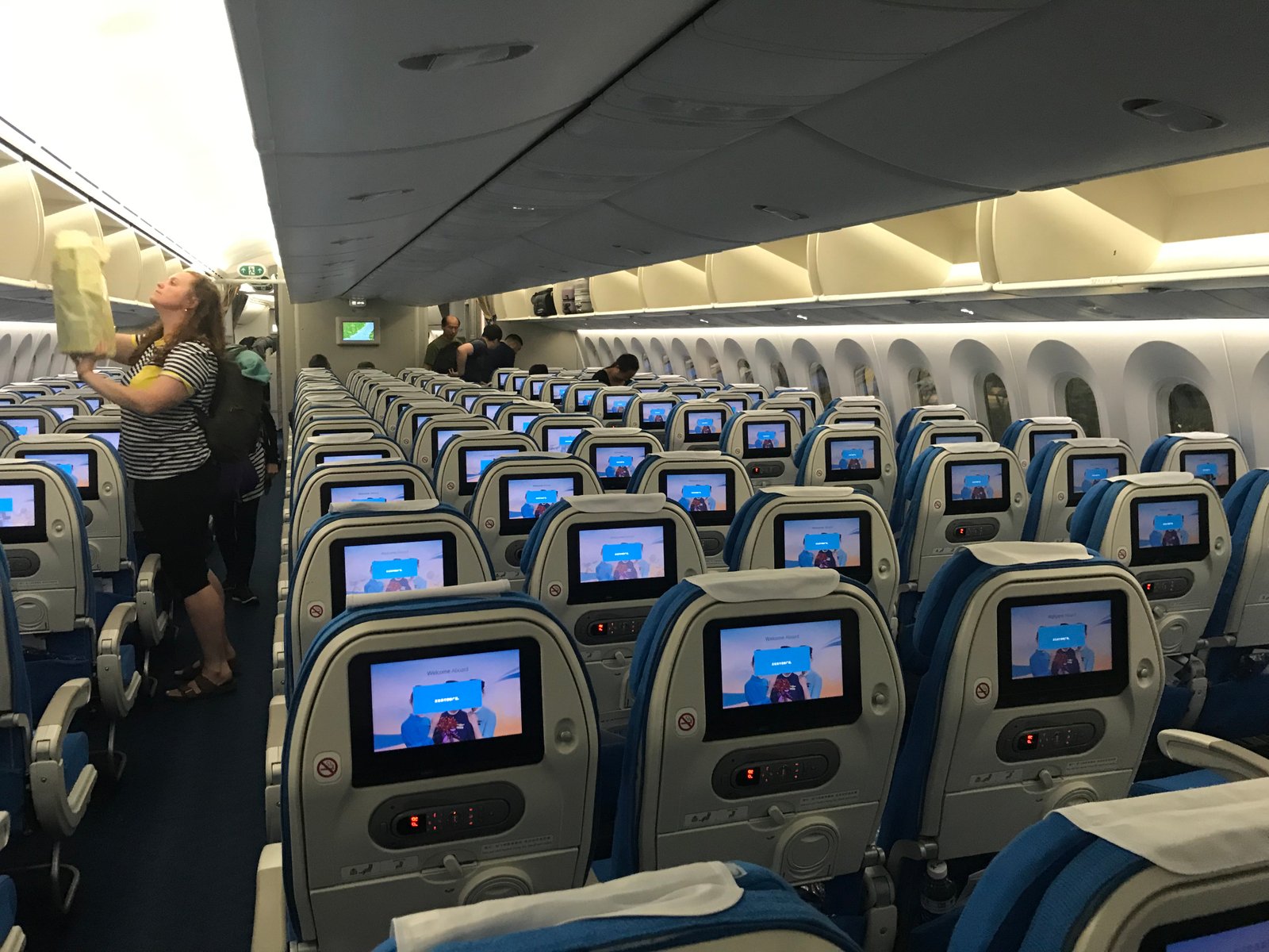 XiamenAir