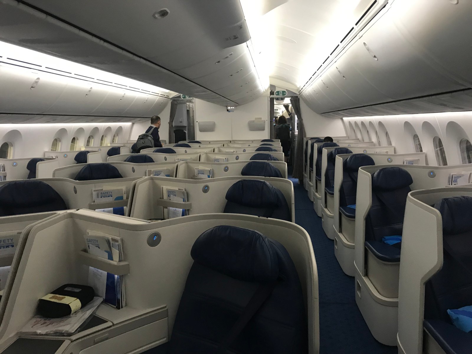 XiamenAir