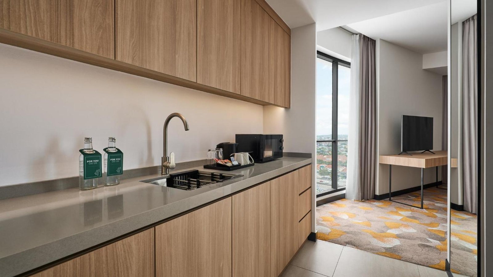 Holiday Inn (IHG)