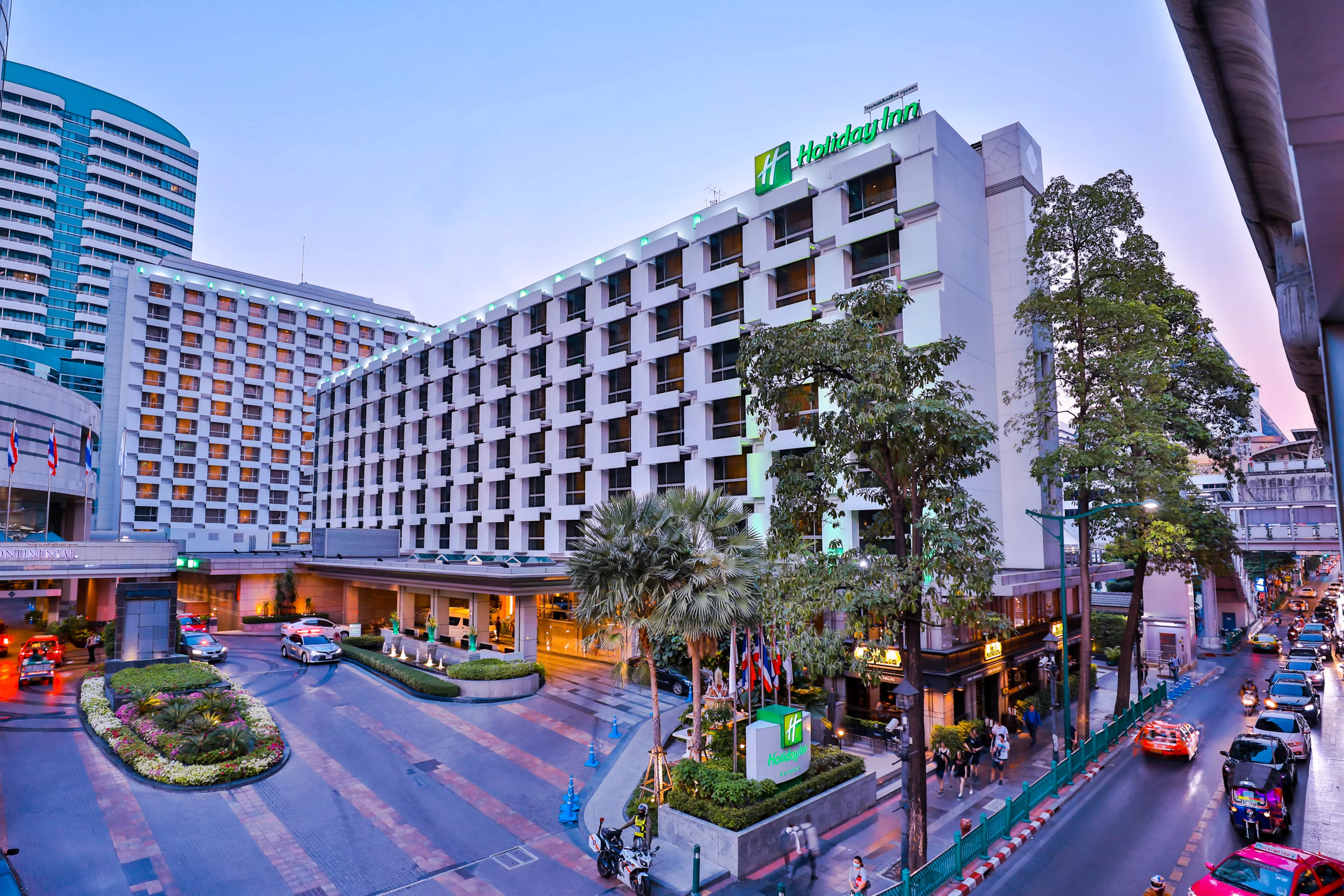 Holiday Inn (IHG)